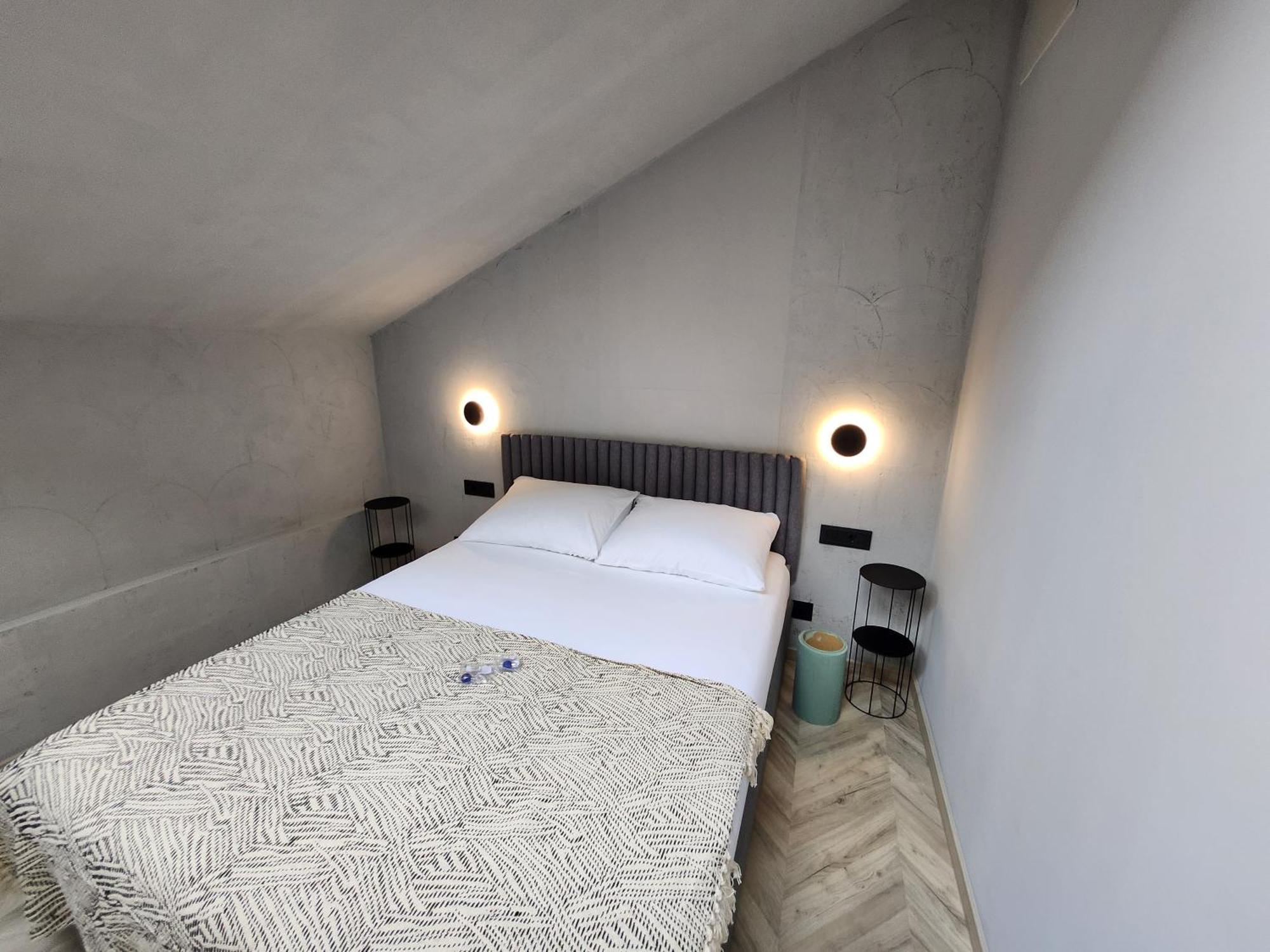 Hotel Amfiteatar PUY Exterior foto
