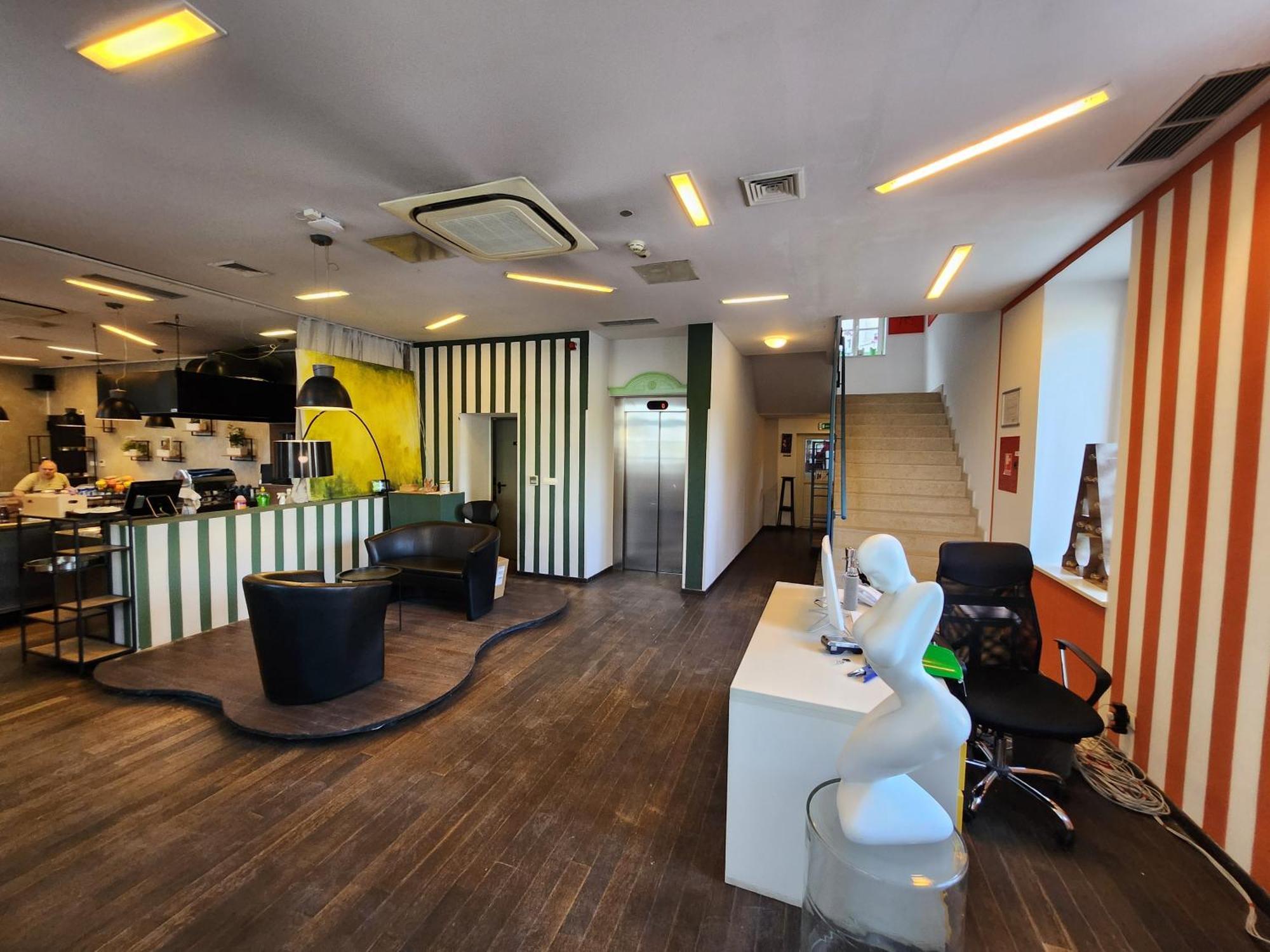 Hotel Amfiteatar PUY Exterior foto