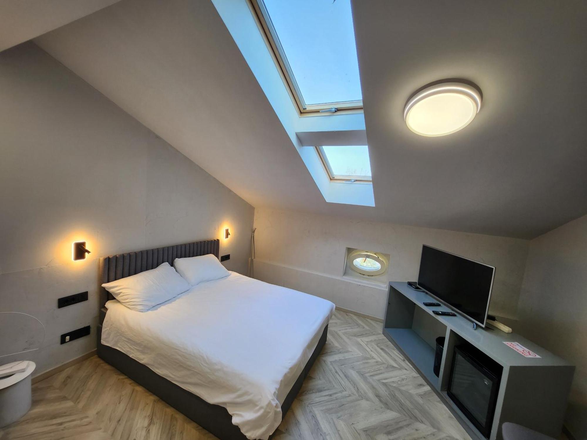 Hotel Amfiteatar PUY Exterior foto