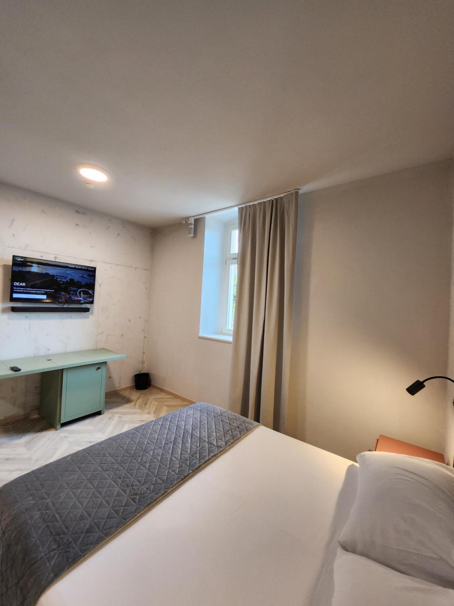 Hotel Amfiteatar PUY Exterior foto