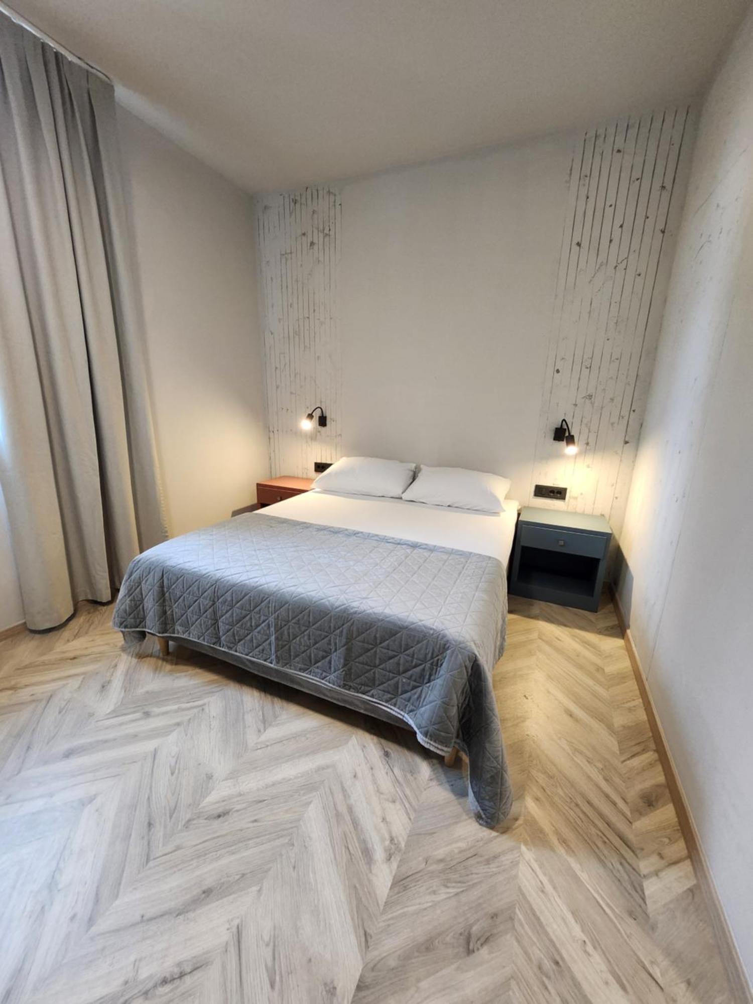 Hotel Amfiteatar PUY Exterior foto