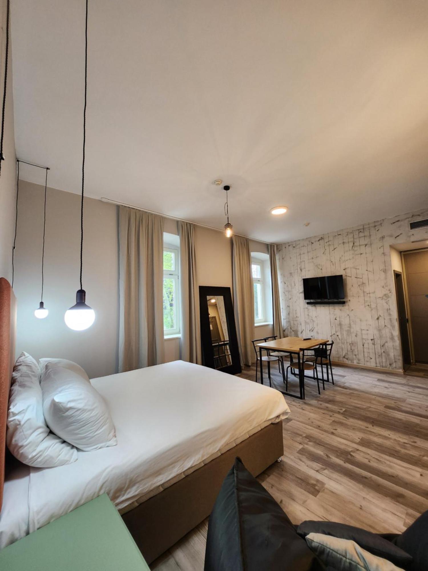 Hotel Amfiteatar PUY Exterior foto