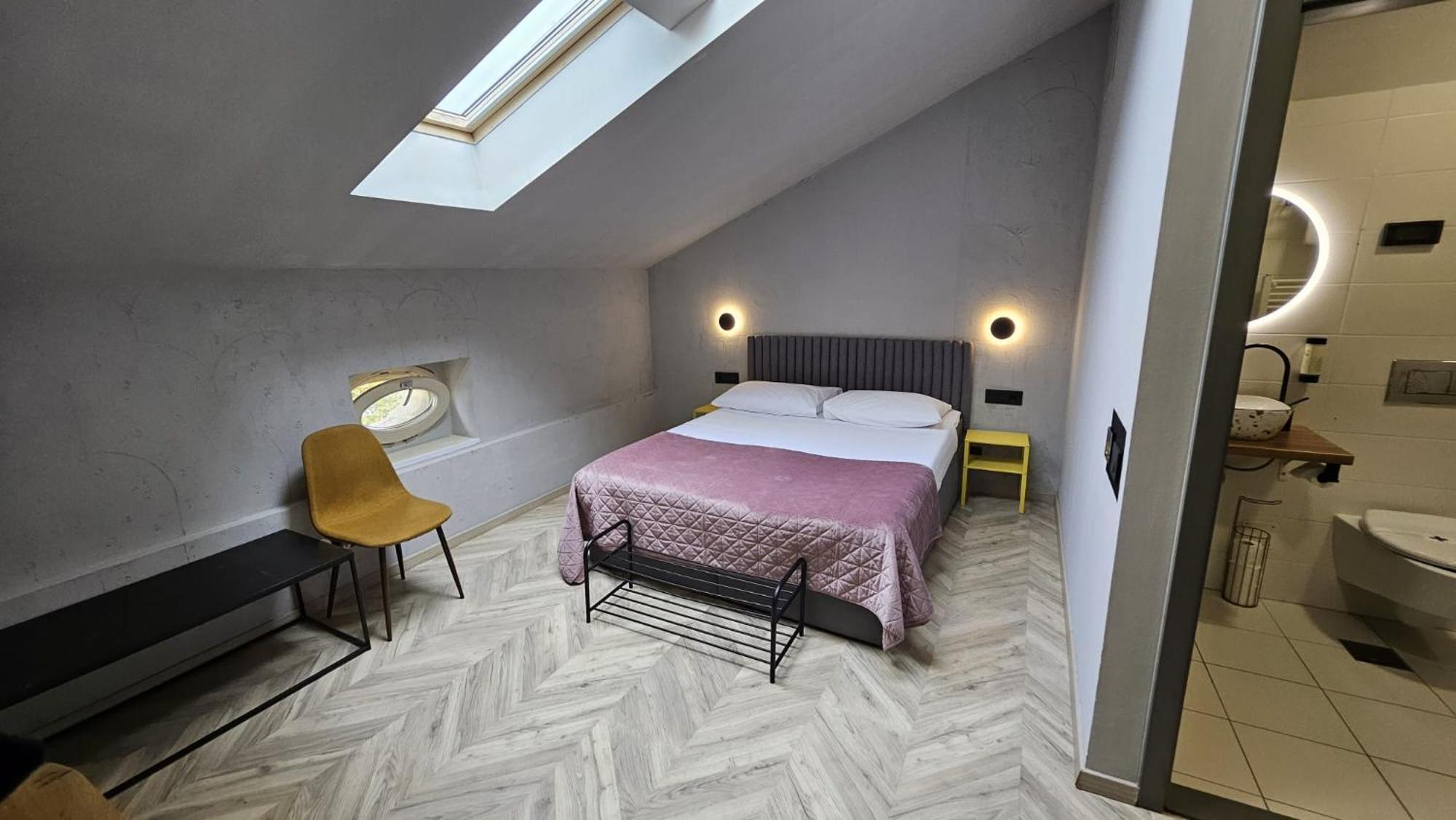 Hotel Amfiteatar PUY Exterior foto