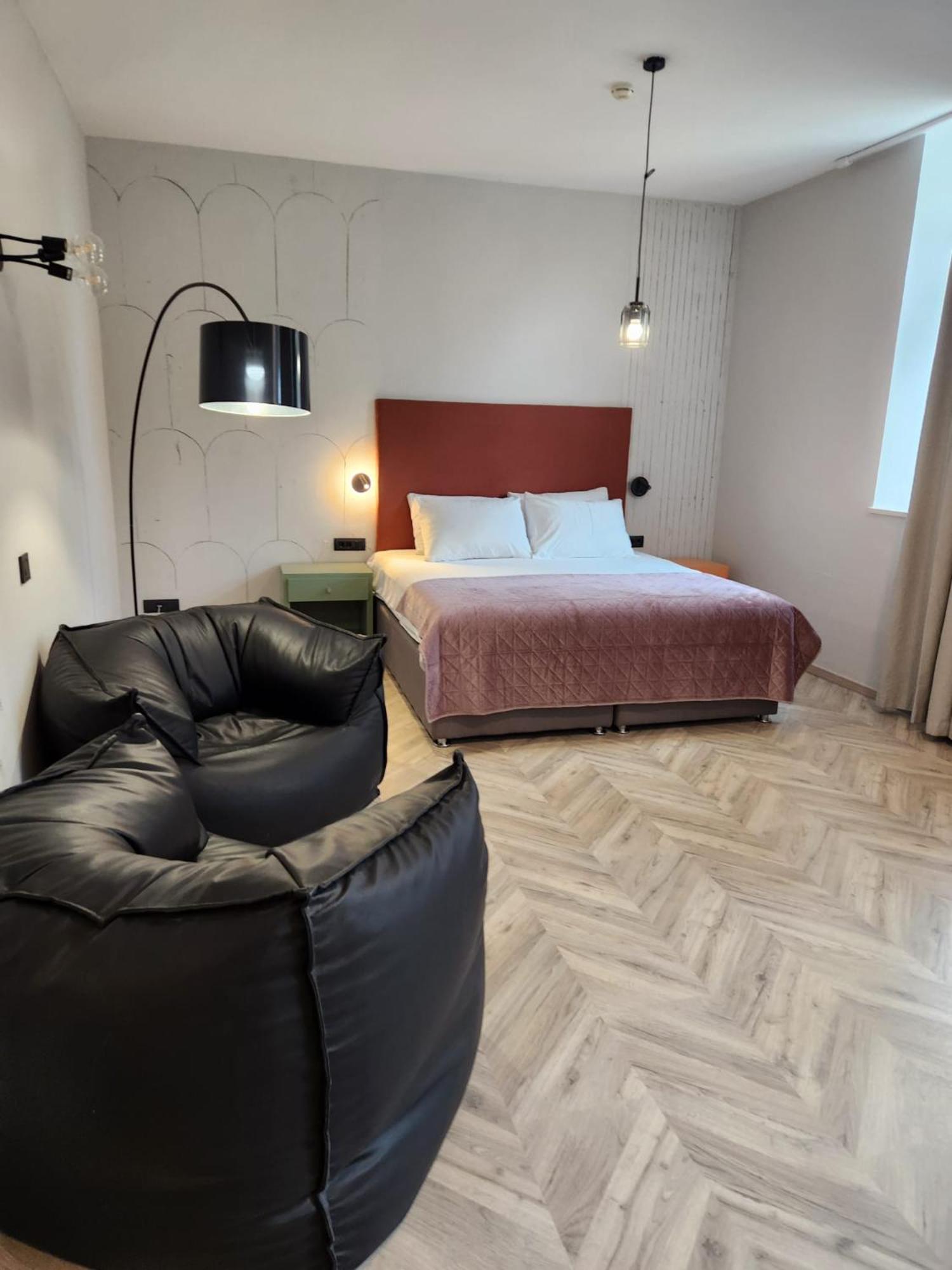 Hotel Amfiteatar PUY Exterior foto