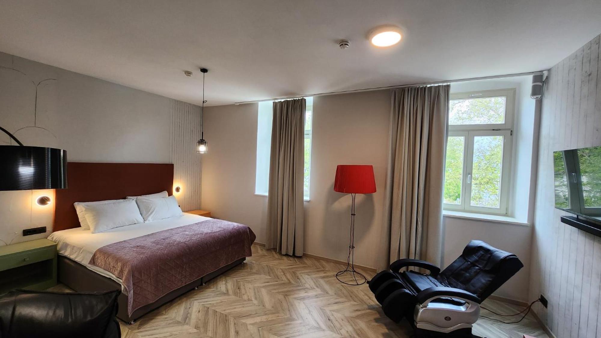 Hotel Amfiteatar PUY Exterior foto